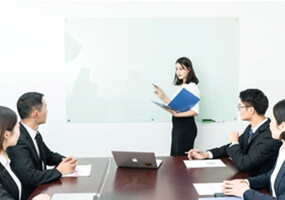 文案設(shè)計(jì)團(tuán)隊(duì)