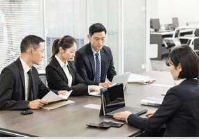 法規(guī)備案團(tuán)隊(duì)